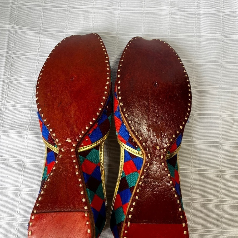 Traditional Handcrafted Colorful Women's Jutti Shoes Leather - Picture 13 of 14